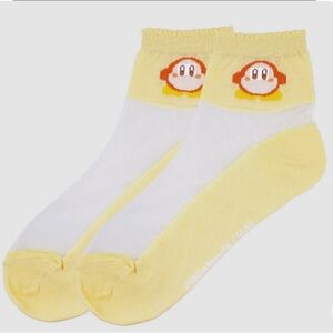 Light Yellow Scalloped Kirby Sheer Socks From Japan NWT